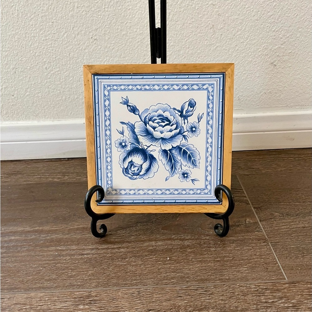 Blue and White Floral Tile with Wooden Frame 7/7 inch